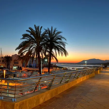 Harbour Heaven 2 Bed, 2 Bath Steps From Puerto Banus Marina And Appartement