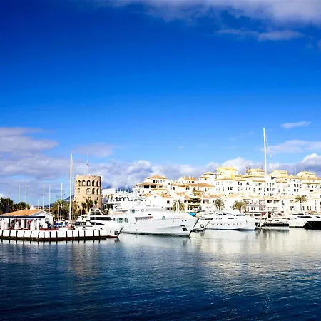 Harbour Heaven 2 Bed, 2 Bath Steps From Puerto Banus Marina And * Marbellac