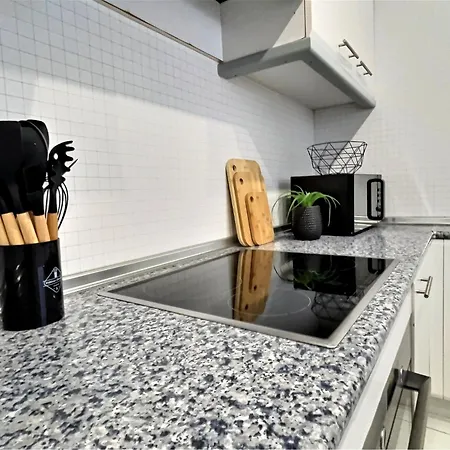 Harbour Heaven 2 Bed, 2 Bath Steps From Puerto Banus Marina And Appartement