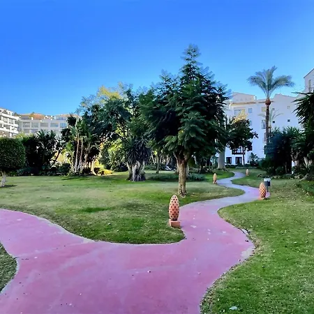 Harbour Heaven 2 Bed, 2 Bath Steps From Puerto Banus Marina And * Marbellac