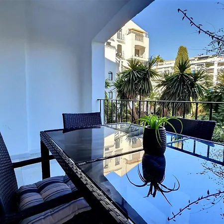 Harbour Heaven 2 Bed, 2 Bath Steps From Puerto Banus Marina And * Marbellac