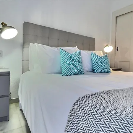 Harbour Heaven 2 Bed, 2 Bath Steps From Puerto Banus Marina And Appartement